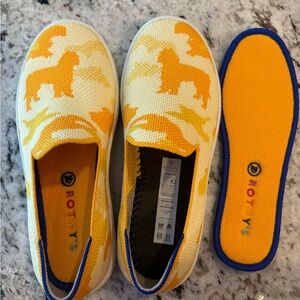 Rothy’s K2 yellow camo/puppy print